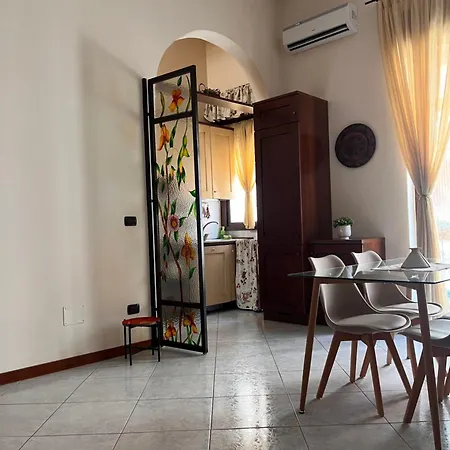 Alis Bed and Breakfast Μπρίντιζι