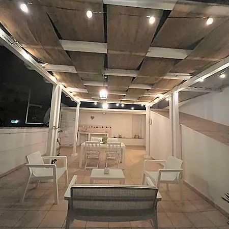 Alis Nocleg ze śniadaniem 4*