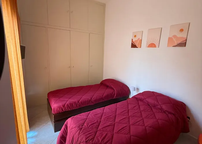 Alis לינה וארוחת בוקר 4*